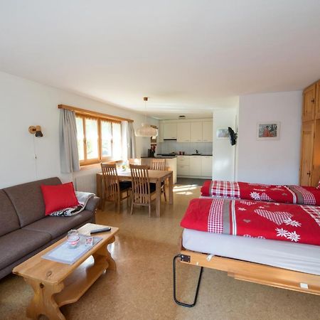 Ferienwohnungen Muntschi Andeer Chambre photo