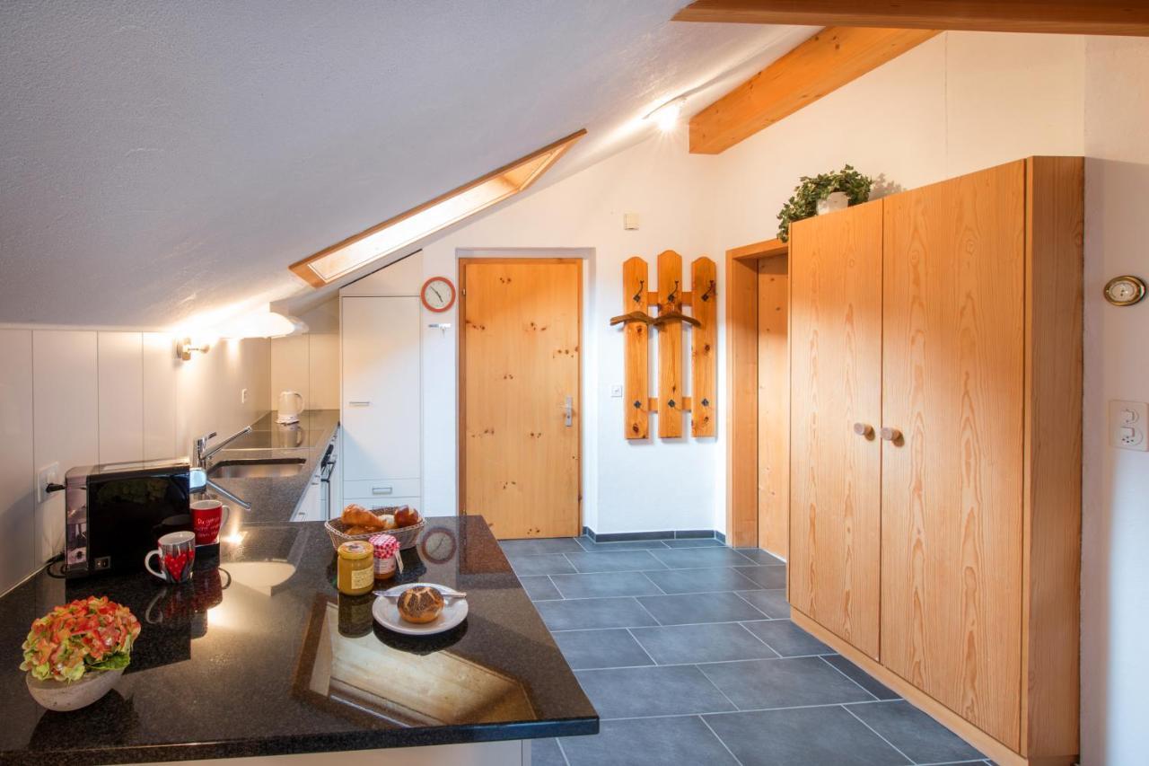 Ferienwohnungen Muntschi Andeer Chambre photo